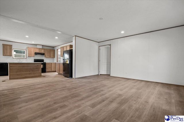 3525 Ballpark Rd., Effingham, SC 29541