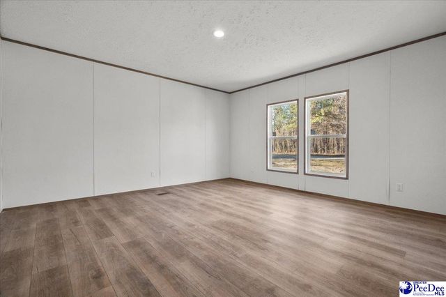 3525 Ballpark Rd., Effingham, SC 29541