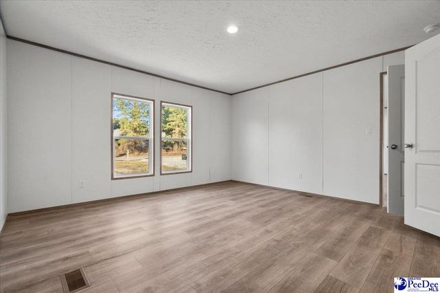 3525 Ballpark Rd., Effingham, SC 29541