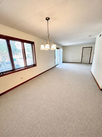 8659 Meade Avenue 1S, Burbank, IL 60459