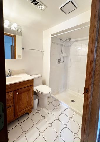 8659 Meade Avenue 1S, Burbank, IL 60459