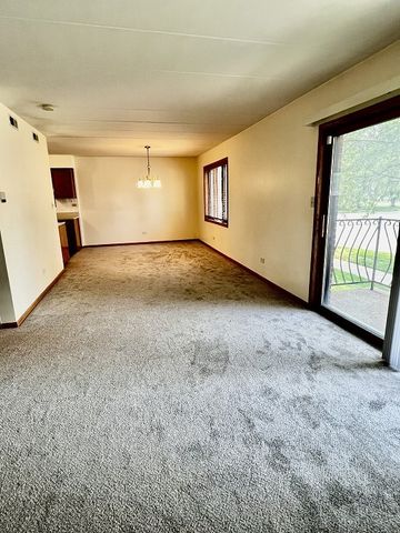 8659 Meade Avenue 1S, Burbank, IL 60459