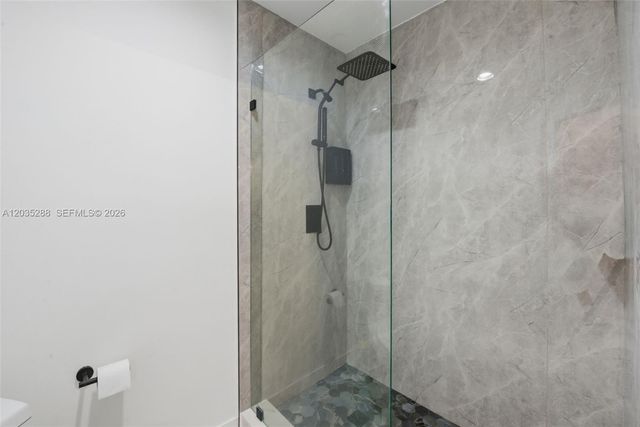 3500 Mystic Pointe Drive PH5, Aventura, FL 33180