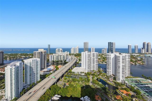 3500 Mystic Pointe Drive PH5, Aventura, FL 33180