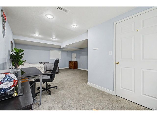 10015 Silver Maple Rd, Highlands Ranch, CO 80129
