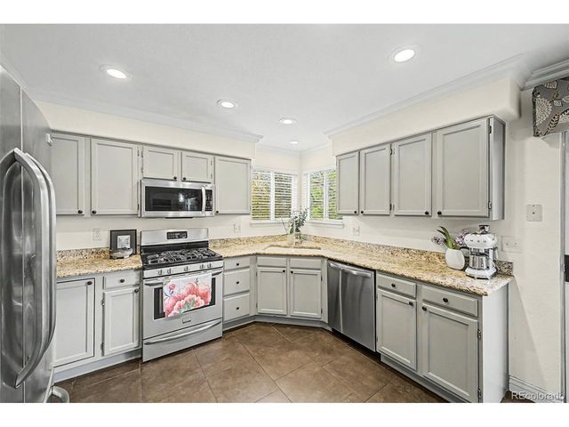10015 Silver Maple Rd, Highlands Ranch, CO 80129