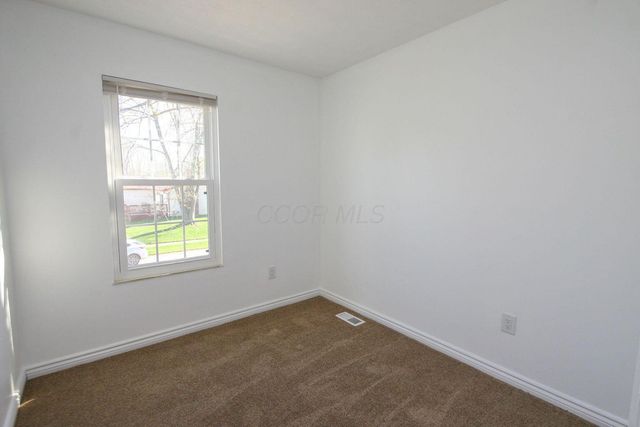 1080 Arapaho Avenue, Worthington, OH 43085