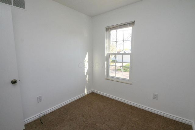 1080 Arapaho Avenue, Worthington, OH 43085
