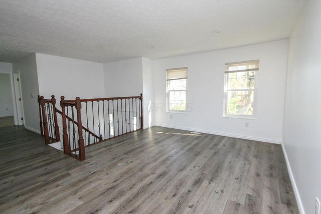1080 Arapaho Avenue, Worthington, OH 43085