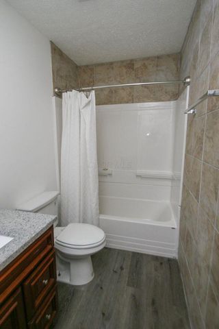 1080 Arapaho Avenue, Worthington, OH 43085