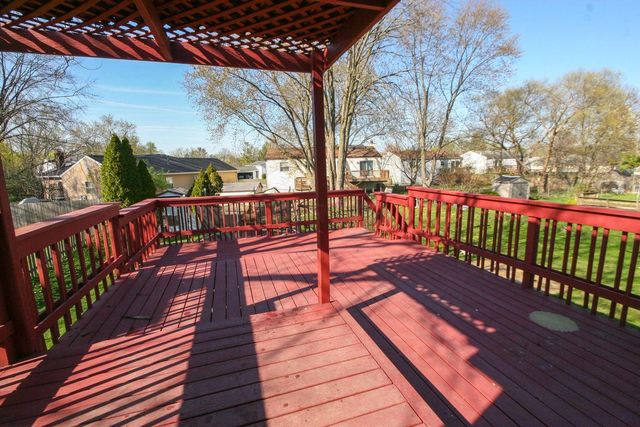 1080 Arapaho Avenue, Worthington, OH 43085
