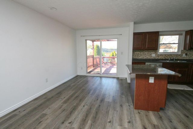 1080 Arapaho Avenue, Worthington, OH 43085