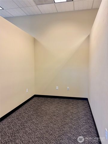 390 Washington Avenue, Bremerton, WA 98337