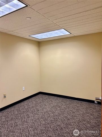 390 Washington Avenue, Bremerton, WA 98337