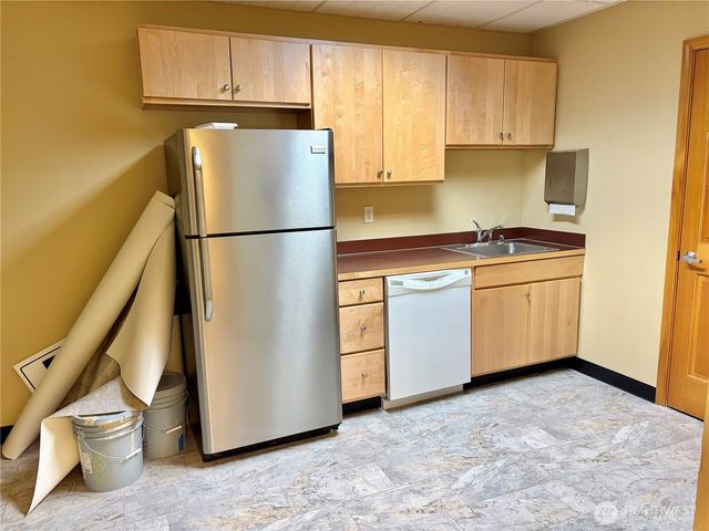 390 Washington Avenue, Bremerton, WA 98337