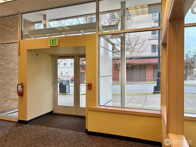 390 Washington Avenue, Bremerton, WA 98337