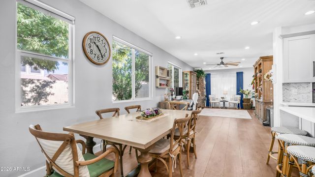 25084 N 68TH Avenue, Peoria, AZ 85383