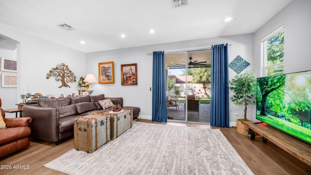 25084 N 68TH Avenue, Peoria, AZ 85383