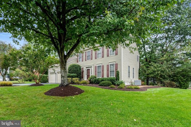 13100 ROCKPOINTE CT, Clifton, VA 20124