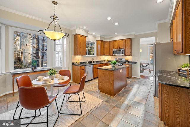 13100 ROCKPOINTE CT, Clifton, VA 20124