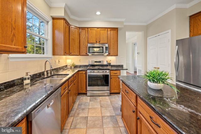 13100 ROCKPOINTE CT, Clifton, VA 20124