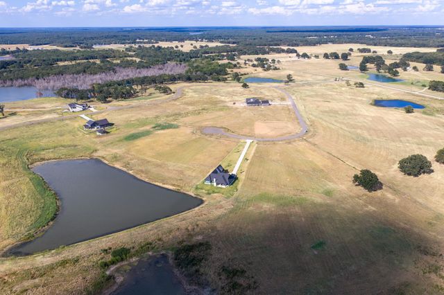 425 Sailview Court, Honey Grove, TX 75446