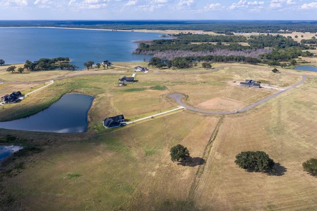 425 Sailview Court, Honey Grove, TX 75446