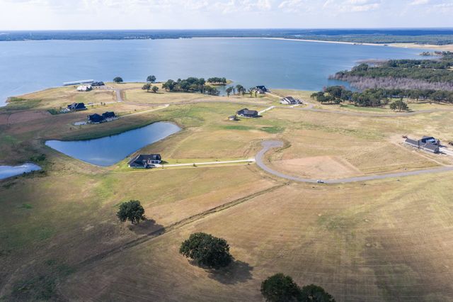 425 Sailview Court, Honey Grove, TX 75446
