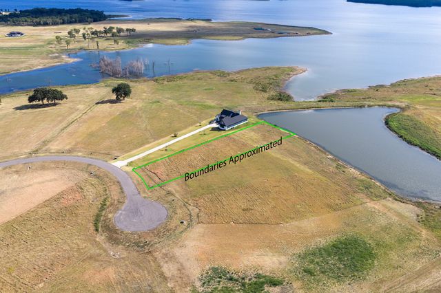 425 Sailview Court, Honey Grove, TX 75446