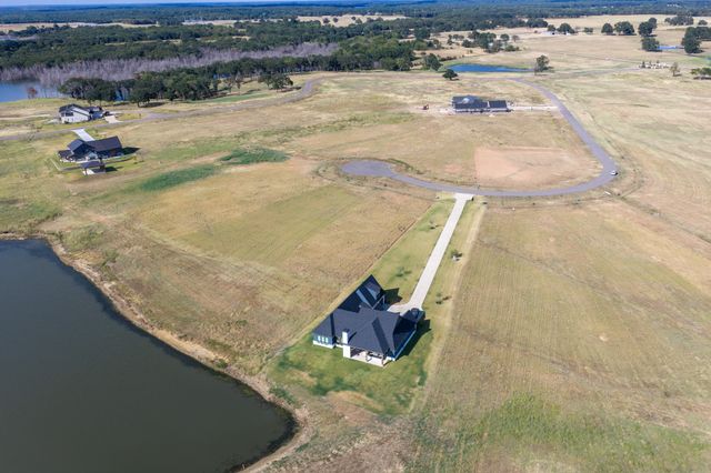 425 Sailview Court, Honey Grove, TX 75446
