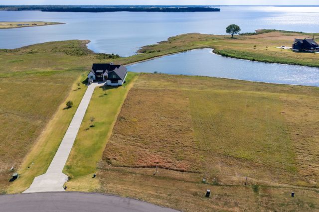 425 Sailview Court, Honey Grove, TX 75446