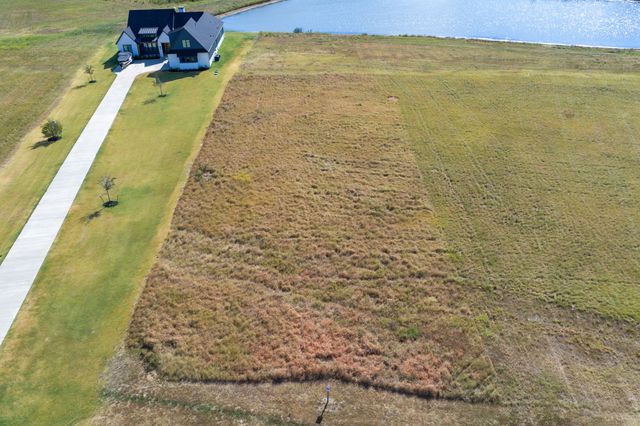 425 Sailview Court, Honey Grove, TX 75446