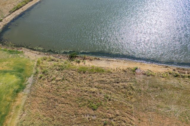 425 Sailview Court, Honey Grove, TX 75446