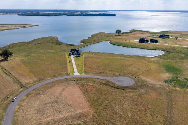 425 Sailview Court, Honey Grove, TX 75446