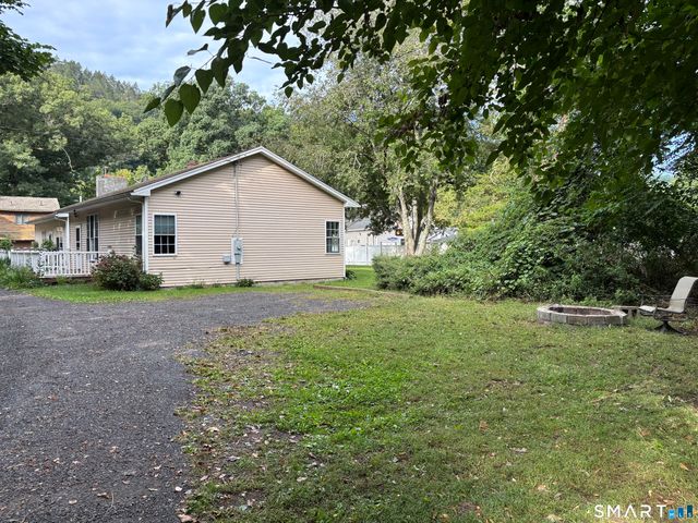 175 Roosevelt Drive, Seymour, CT 06483