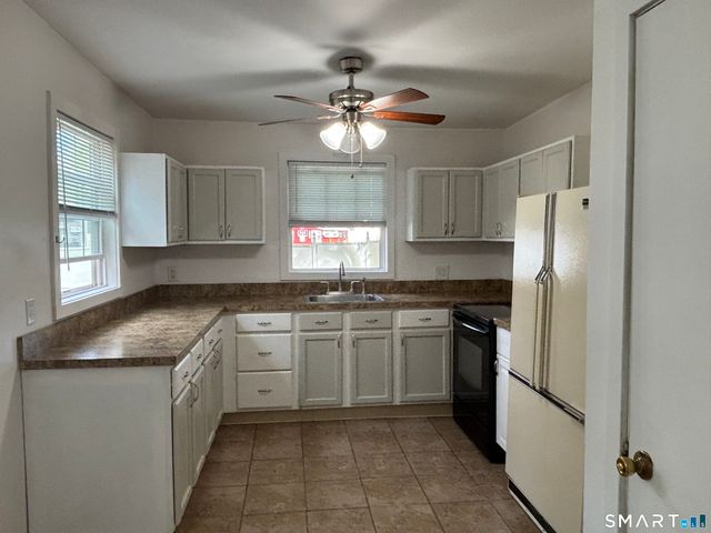175 Roosevelt Drive, Seymour, CT 06483