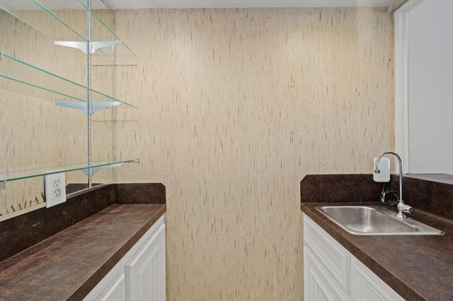 1402 Bittersweet Drive, Richmond, TX 77406