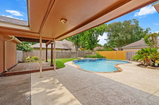 1402 Bittersweet Drive, Richmond, TX 77406