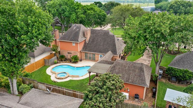 1402 Bittersweet Drive, Richmond, TX 77406