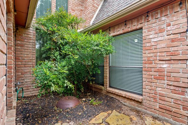 1402 Bittersweet Drive, Richmond, TX 77406