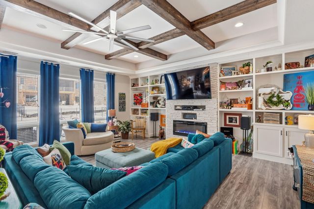 5959 SCREAMING EAGLE LN, Columbia, MO 65201