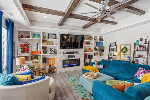 5959 SCREAMING EAGLE LN, Columbia, MO 65201