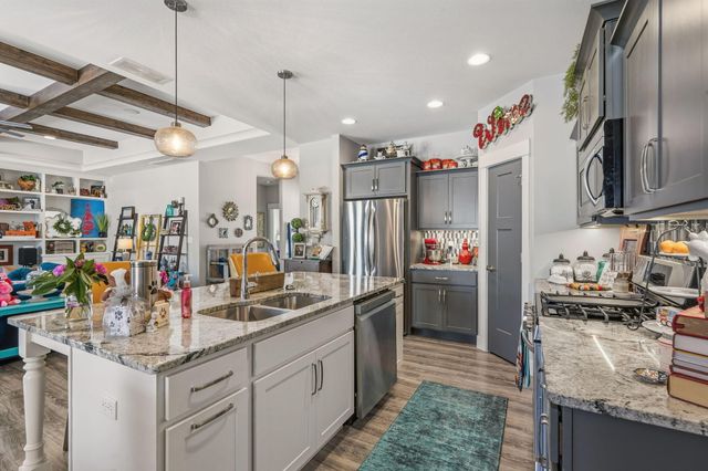 5959 SCREAMING EAGLE LN, Columbia, MO 65201