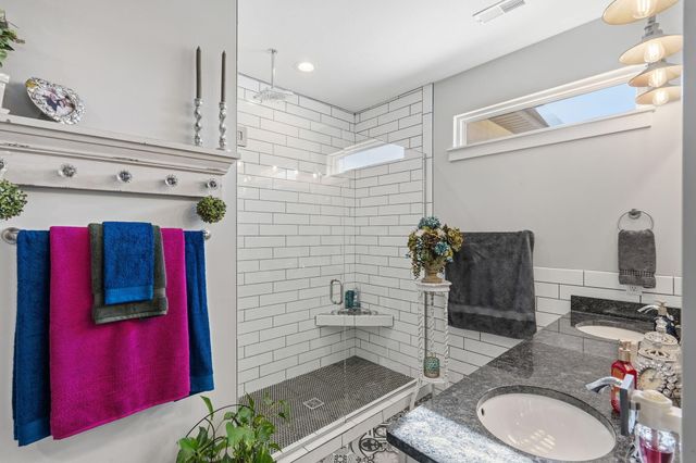 5959 SCREAMING EAGLE LN, Columbia, MO 65201