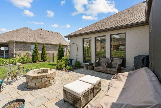 5959 SCREAMING EAGLE LN, Columbia, MO 65201