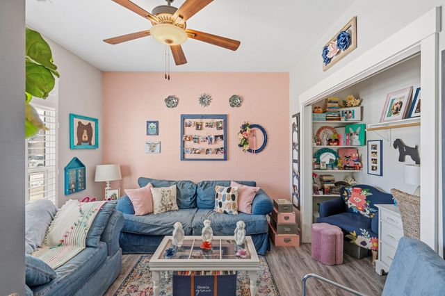 5959 SCREAMING EAGLE LN, Columbia, MO 65201