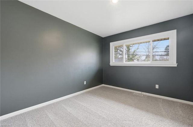 444 Eastwood DR, Newport News, VA 23602