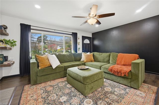 444 Eastwood DR, Newport News, VA 23602