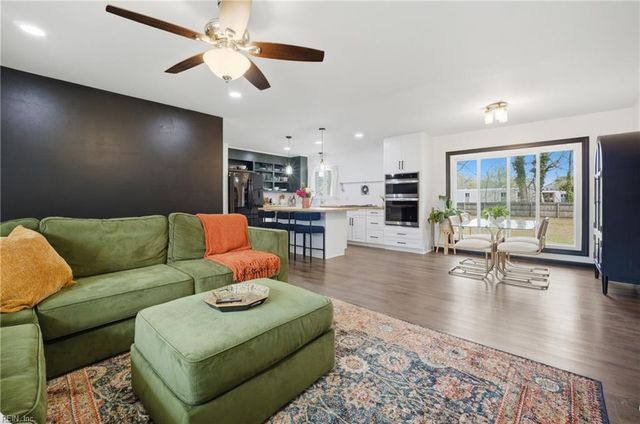 444 Eastwood DR, Newport News, VA 23602