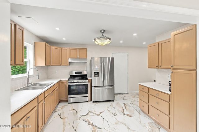 412 Birmingham Avenue, Manchester, NJ 08759